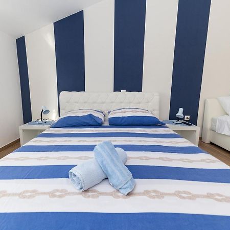 Apartman Lana Biograd Na Moru Exterior foto