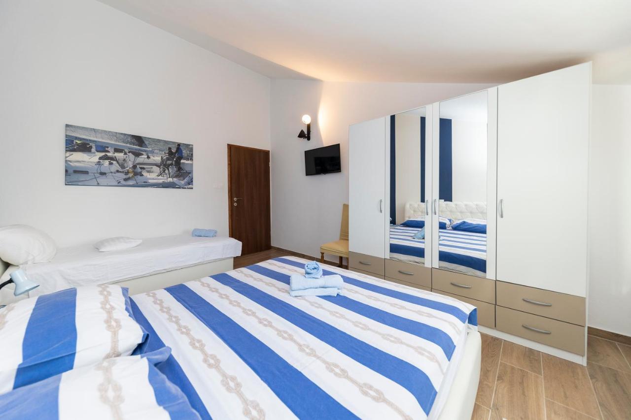 Apartman Lana Biograd Na Moru Exterior foto
