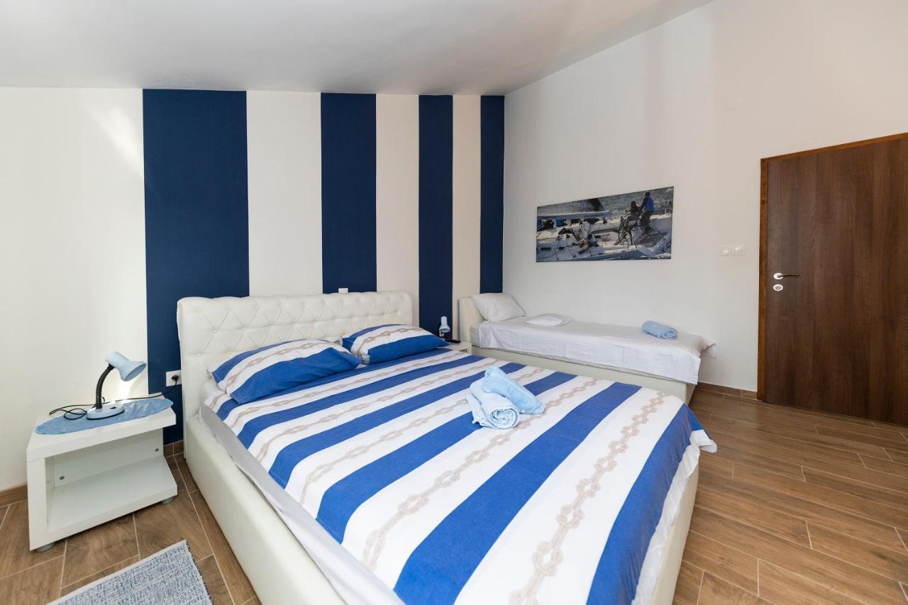 Apartman Lana Biograd Na Moru Exterior foto