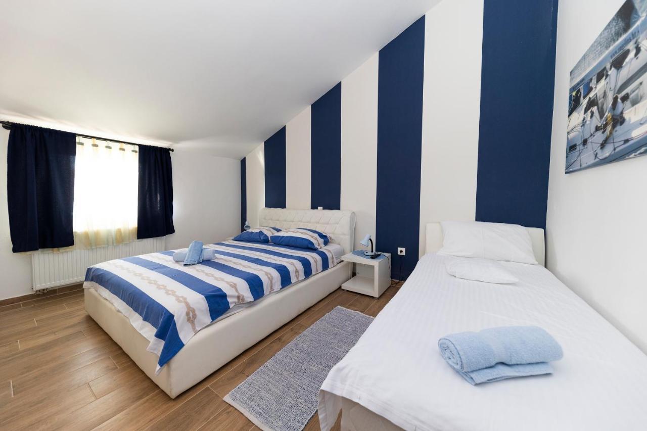 Apartman Lana Biograd Na Moru Exterior foto