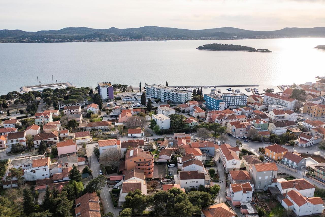 Apartman Lana Biograd Na Moru Exterior foto